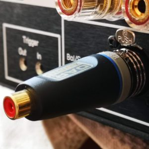 XGA34 XLR to phono detail 13